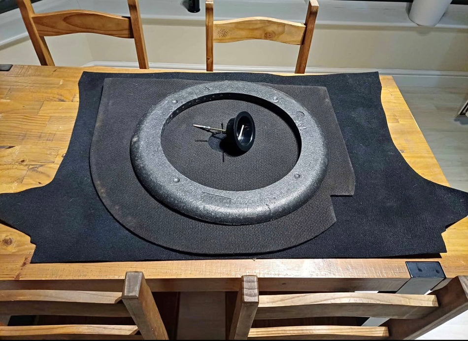 Genuine Ford Fiesta mk6 boot carpet spare wheel floor securing bolt & foam pad 2002-2008 ST150